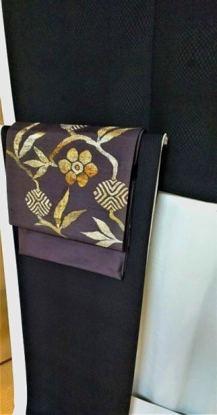 濃地の着尺に合わせて