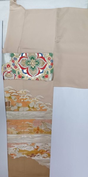 画像2: 色留袖 斜め違い棚四季絵図　＋　袋帯 華文 (2)